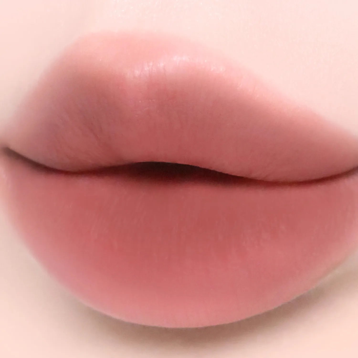 WAKEMAKE Soft Blurring Balm Stick