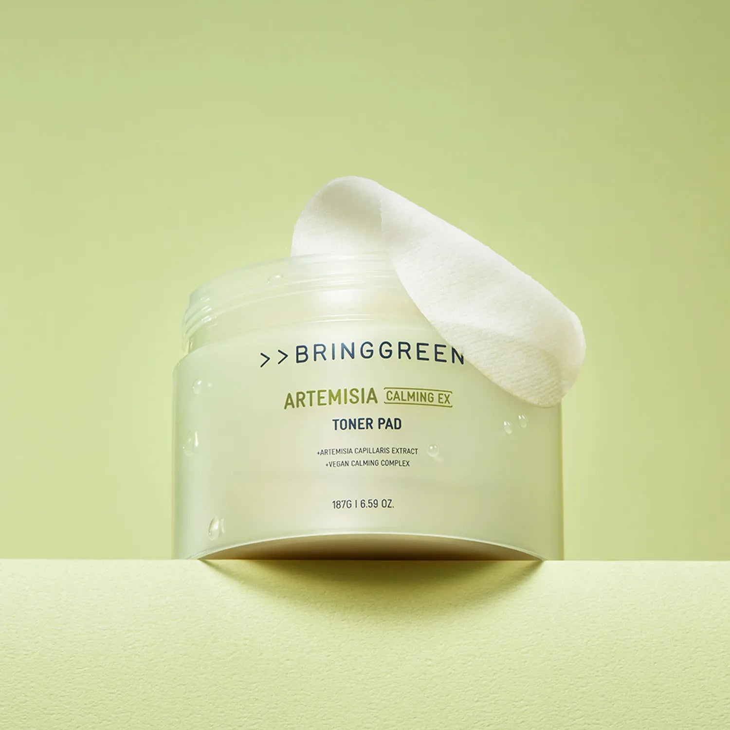 BRINGGREEN Artemisia Calming EX Toner Pad – Korean vegan toner pads with Artemisia extract and soft stretchable fabric for soothing and moisturizing sensitive skin.