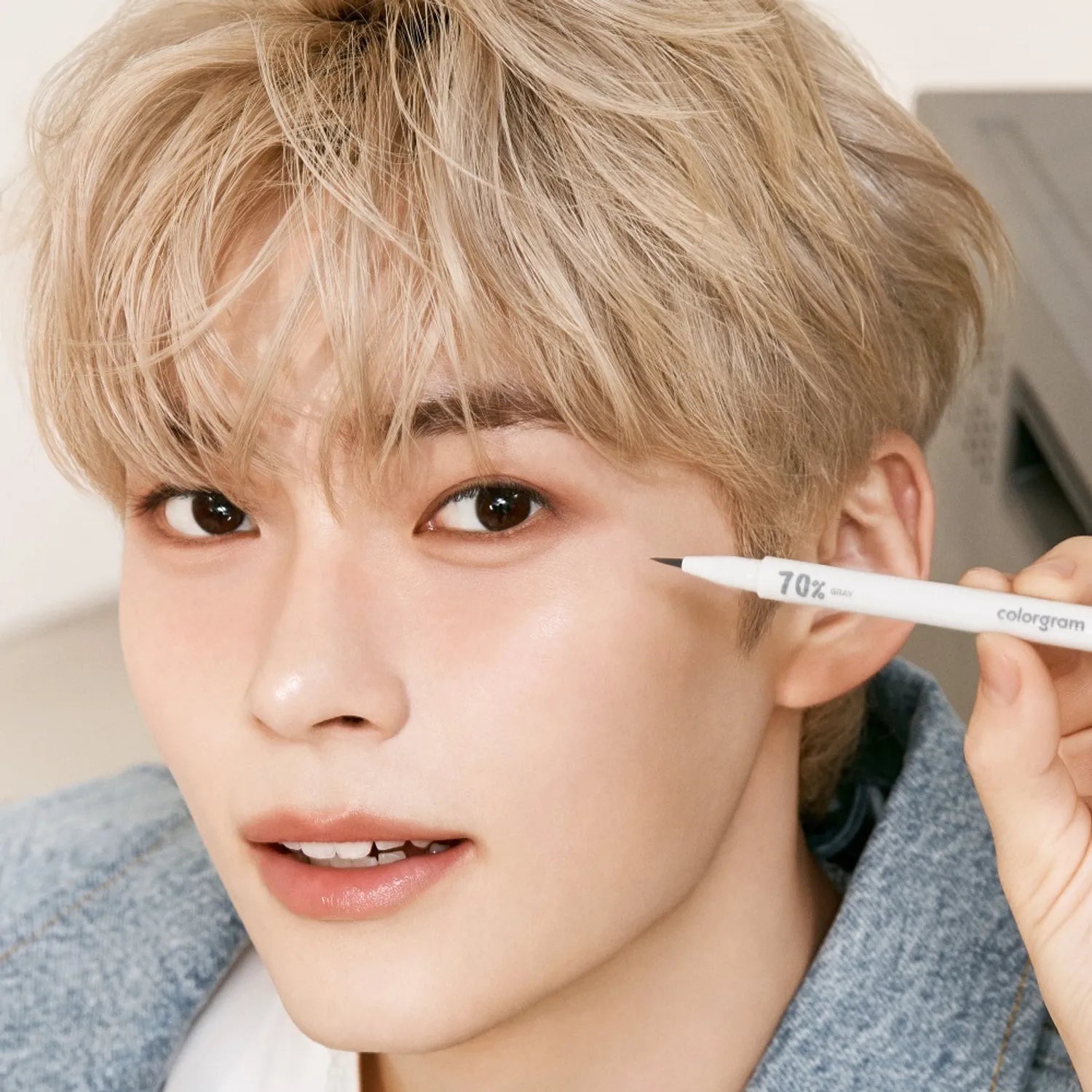 colorgram Shade Re-Forming Brush Liner