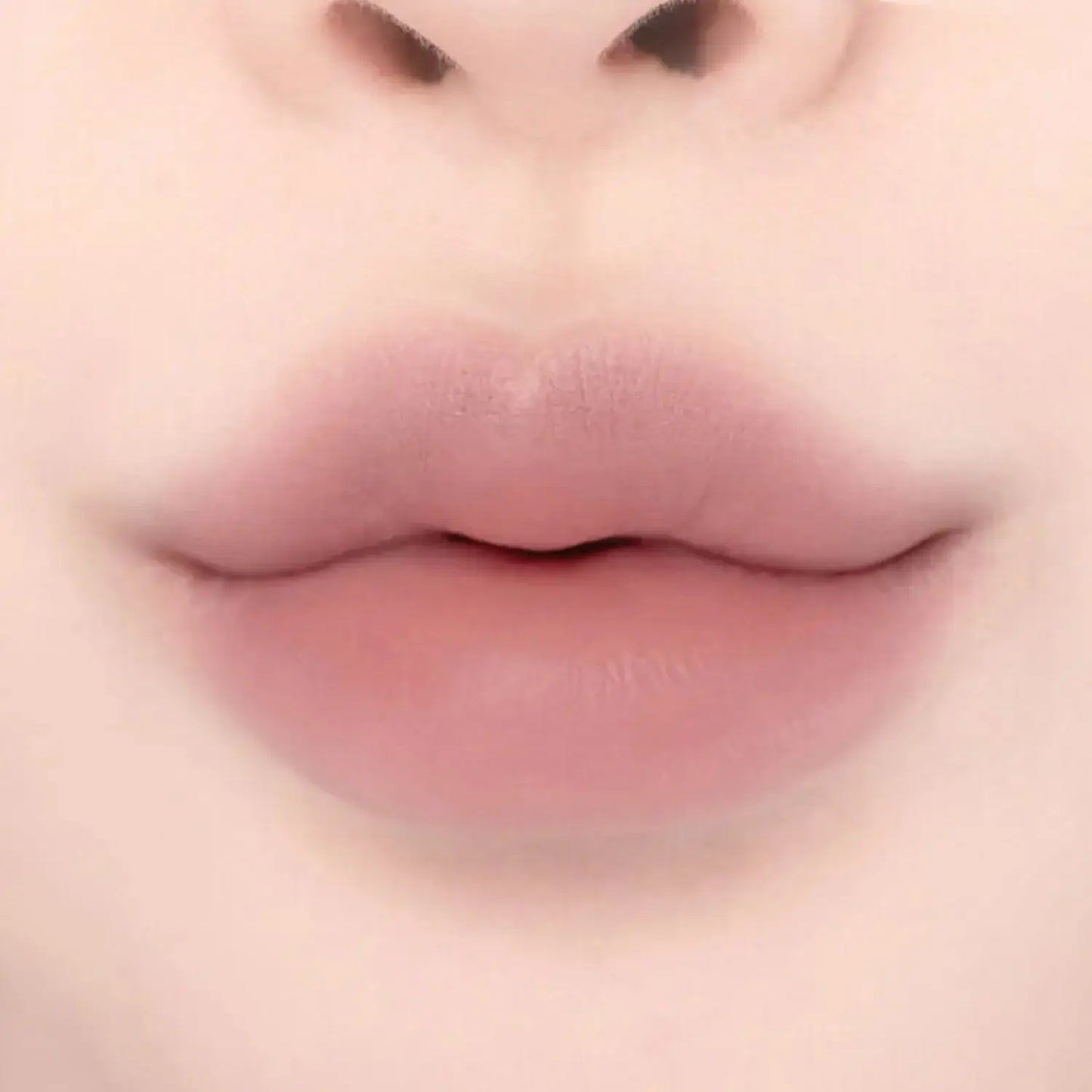 lilybyred Smiley Lip Blending Stick