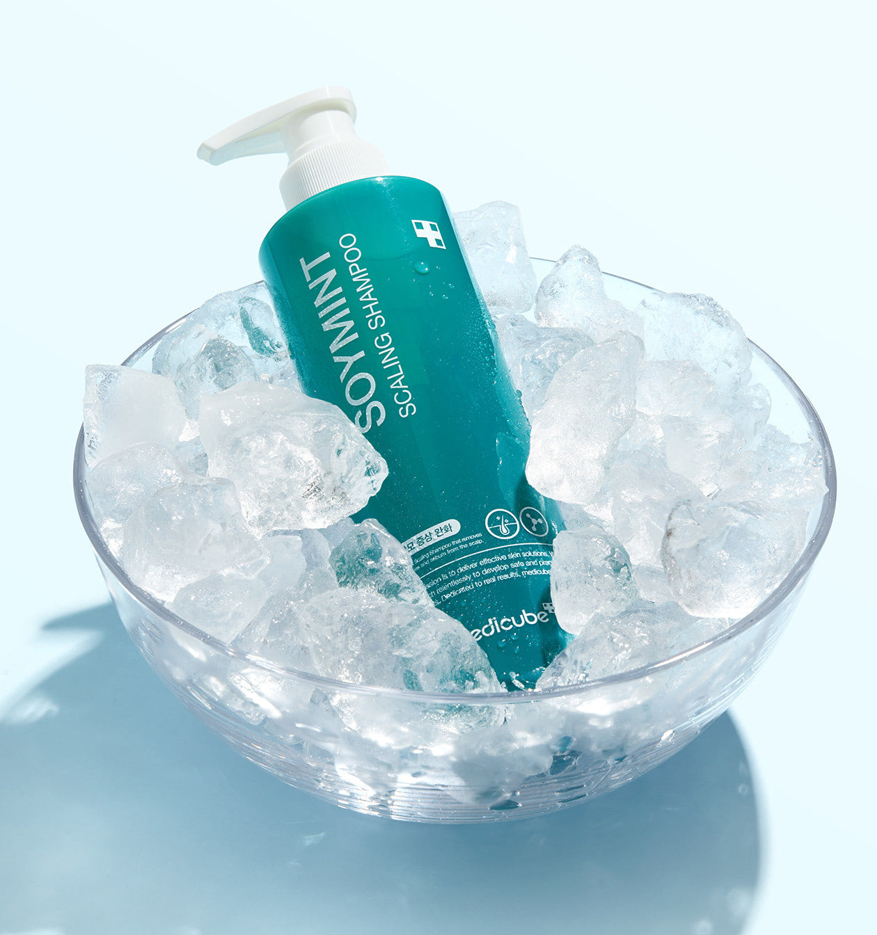 medicube shampoo ingredients with cooling and anti-dandruff benefits